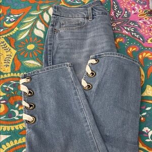 Chicos so slim girlfriend slim leg ankle size 0=4-6 super soft.